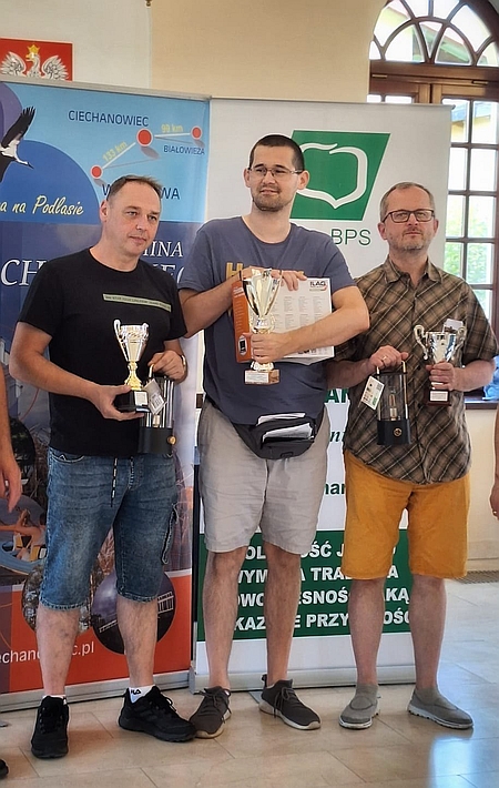 Tomasz Nasiłowski wygrywa w Ciechanowcu